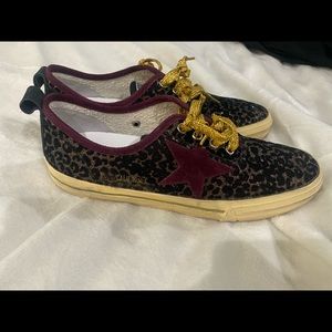 Golden Goose Sneakers. Size 39